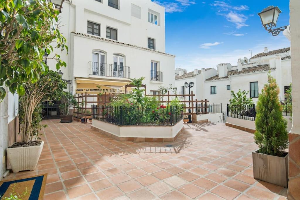 Puerto Banus Luxurious Apartment In The Heart Of The Port Марбелья Экстерьер фото