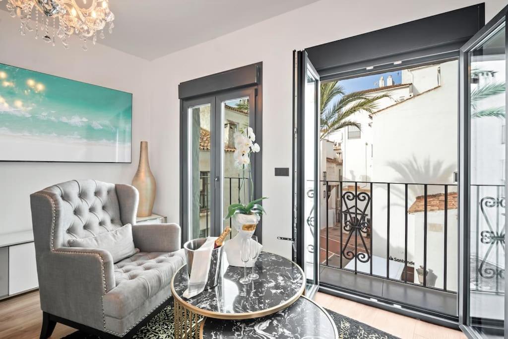 Puerto Banus Luxurious Apartment In The Heart Of The Port Марбелья Экстерьер фото